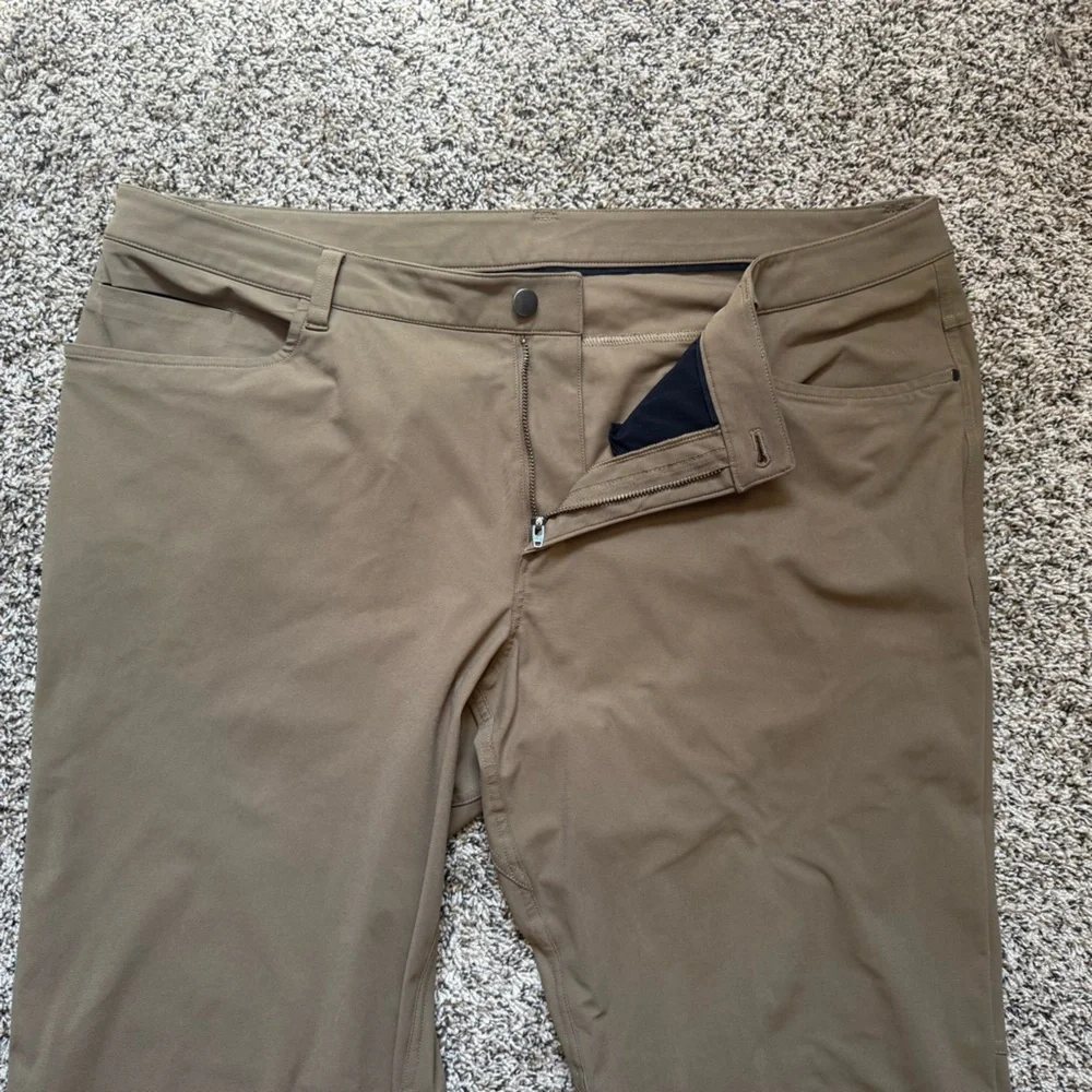 lululemon athletica classic fit